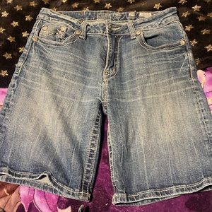 Women’s miss me Jorts